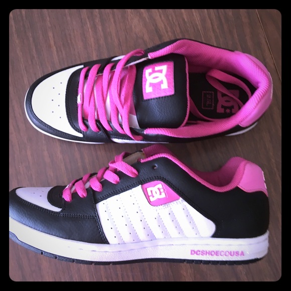 ladies dc shoes